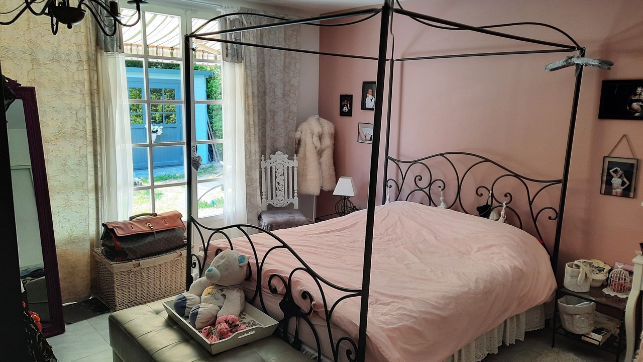 Photo of Bedroom in Bouc-Bel-Air