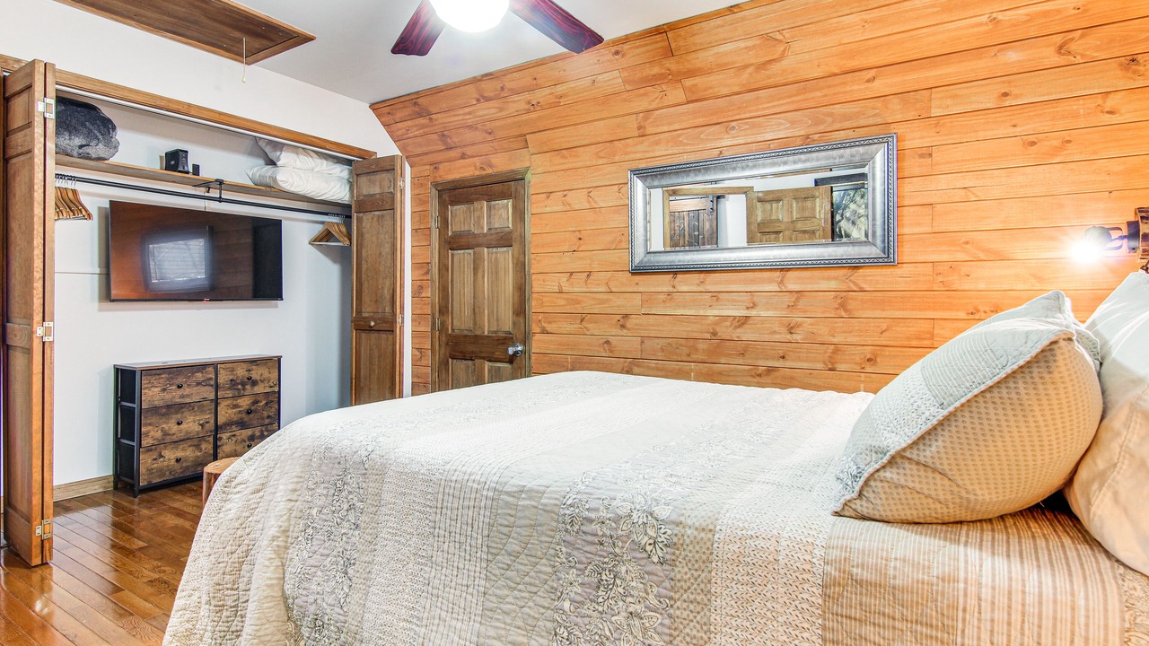 Photo of Bedroom in Rutherfordton