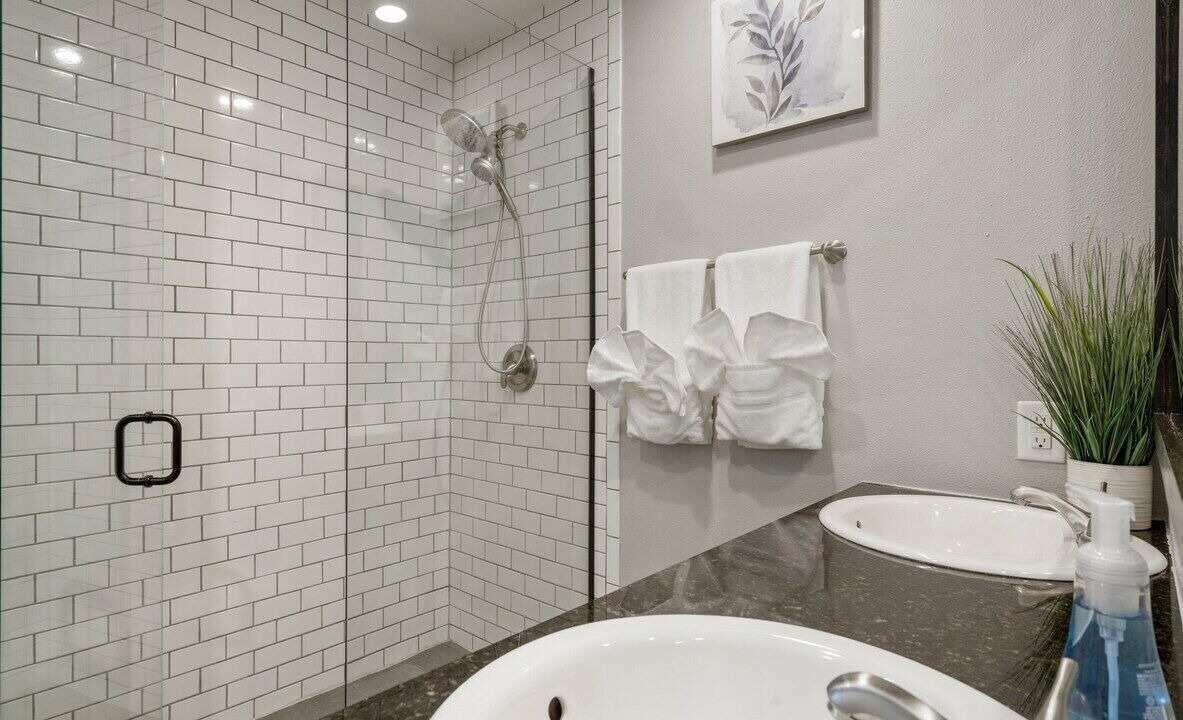Photo of Bathroom in Cherry Street