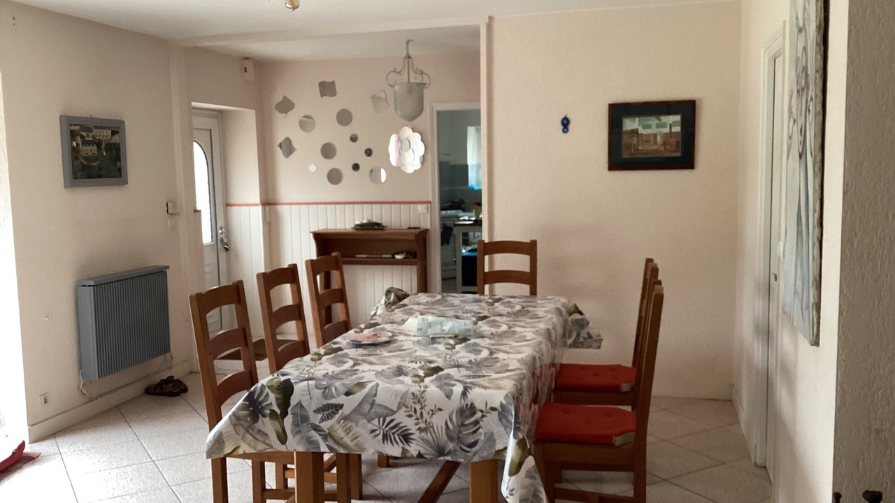 Photo of Others in Crach