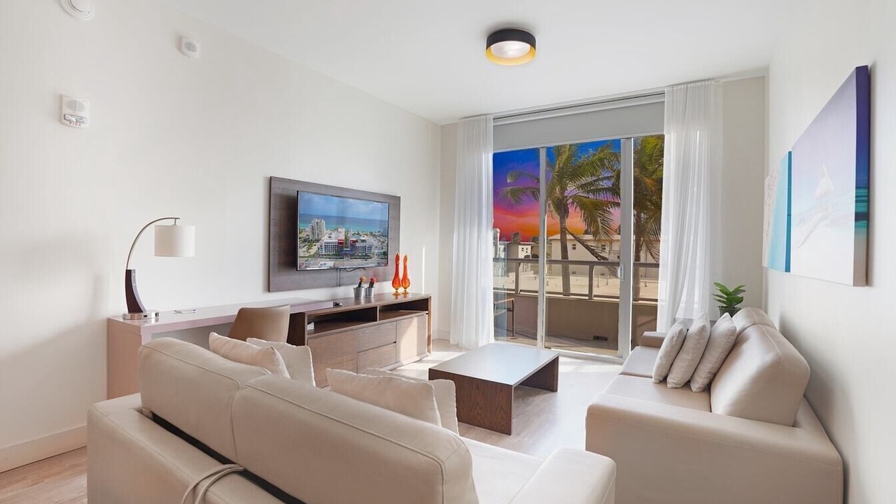 Photo of Livingroom in Hollywood