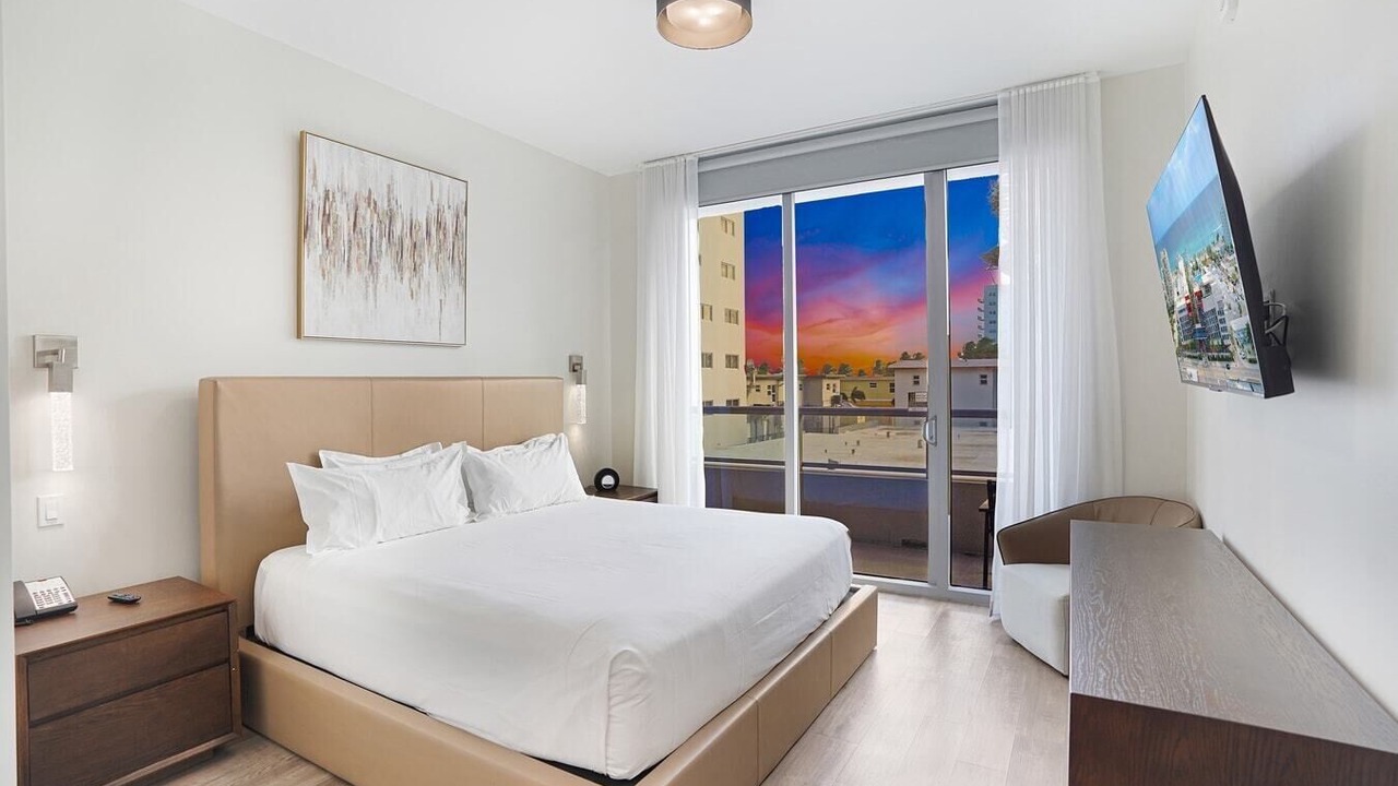Photo of Bedroom in Hollywood