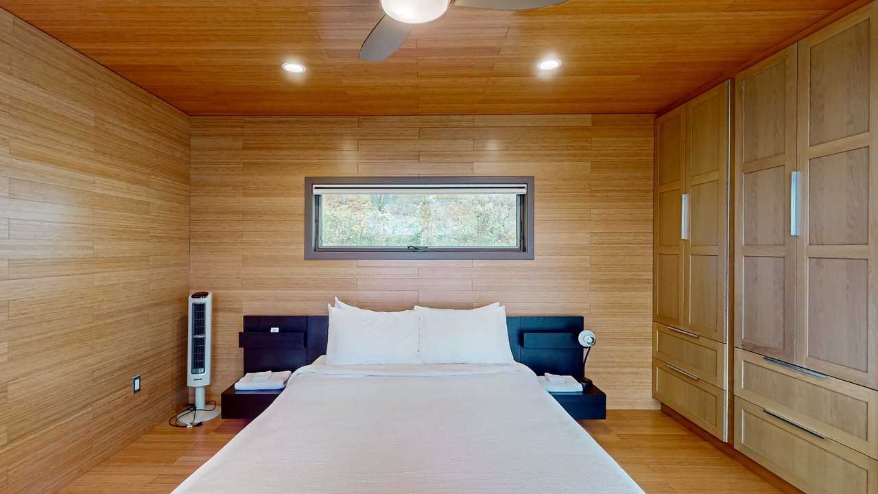Photo of Bedroom in Valois