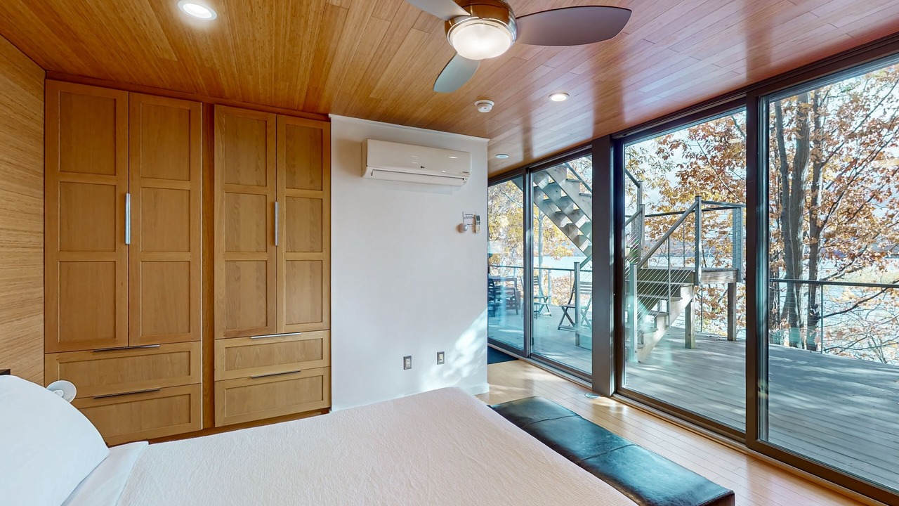 Photo of Bedroom in Valois