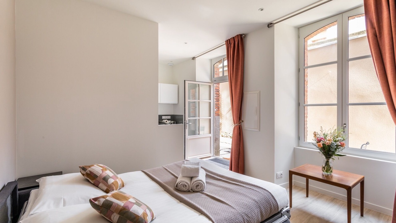 Photo of Bedroom in Centre