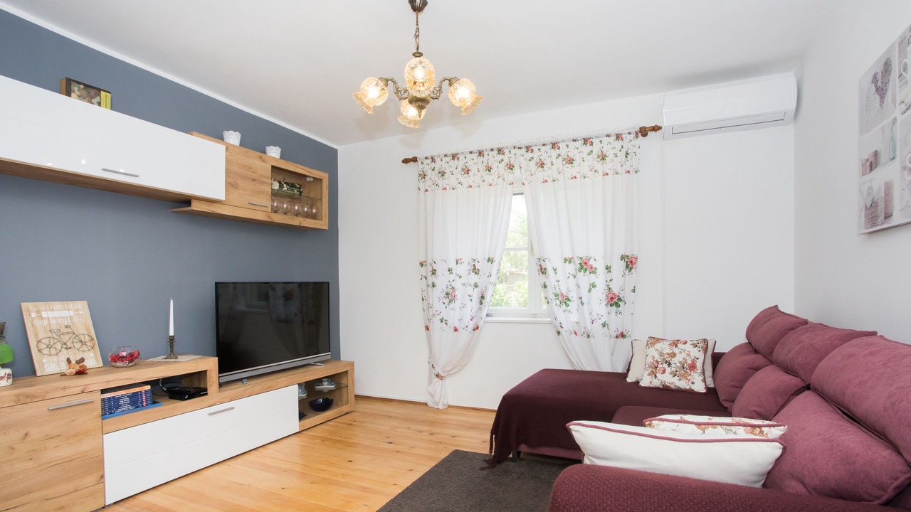 Photo of Livingroom in Drnis