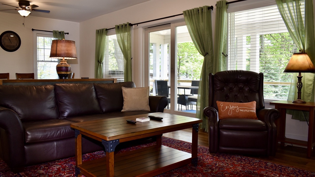 Photo of Livingroom in Lake George