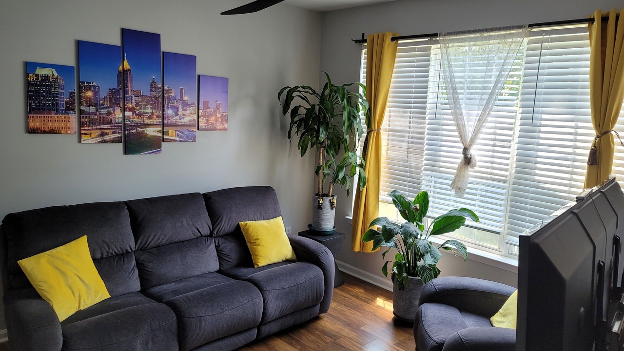 Photo of Livingroom in Northeast Raleigh