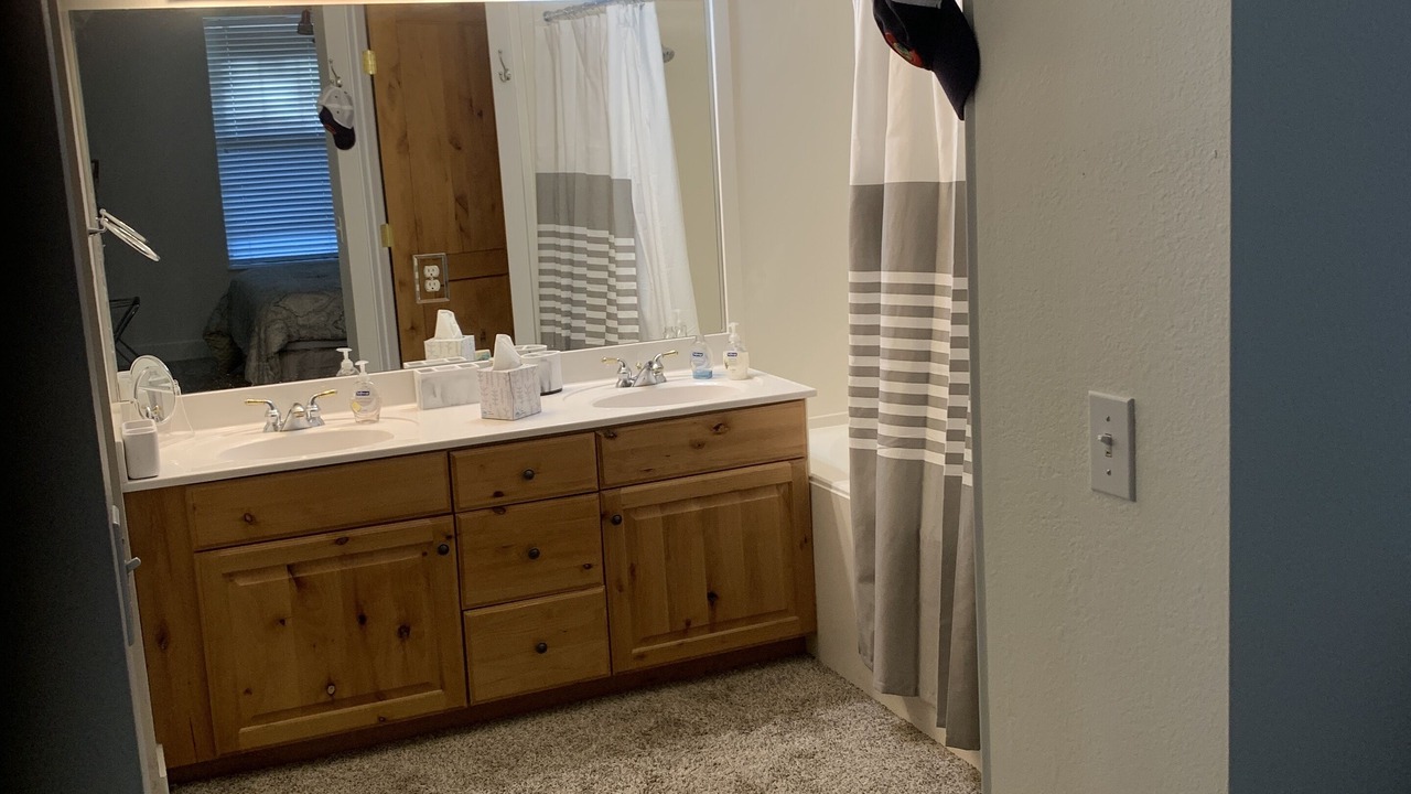 Photo of Bathroom in Pinebrook
