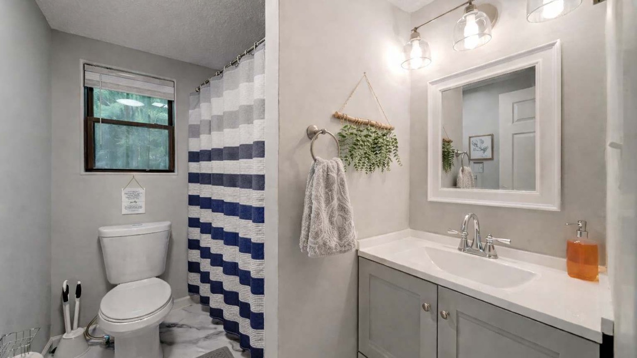 Photo of Bathroom in The Woods