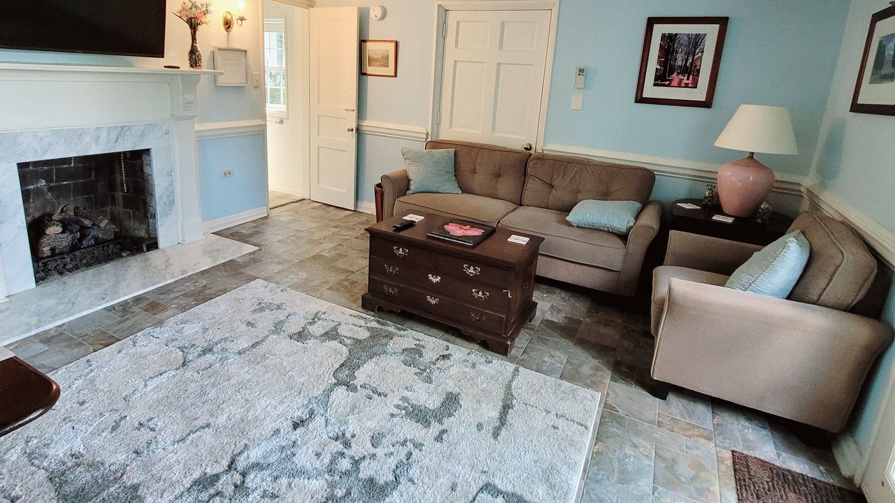 Photo of Livingroom in Charlottesville