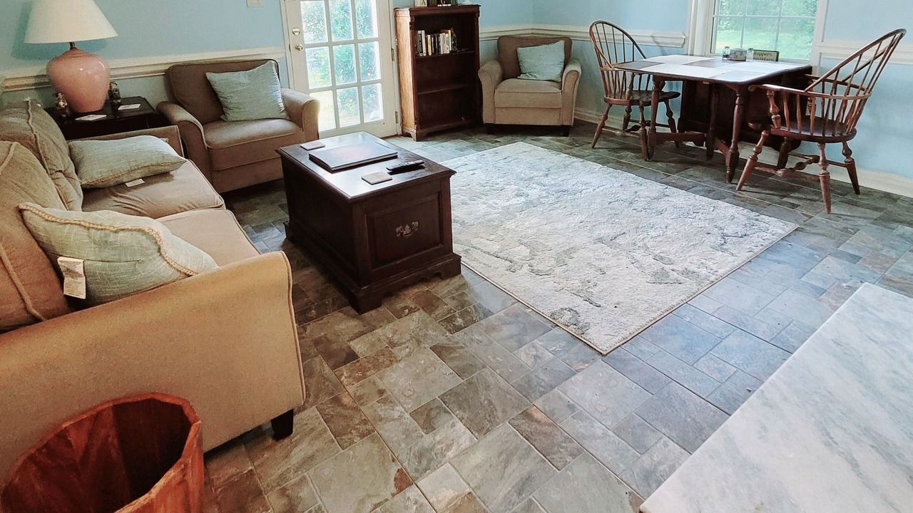 Photo of Livingroom in Charlottesville