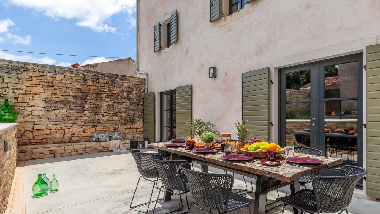 Photo of Outdoor in Golas