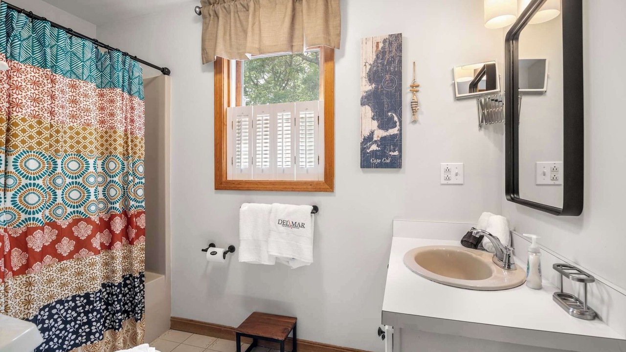 Photo of Bathroom in East Orleans