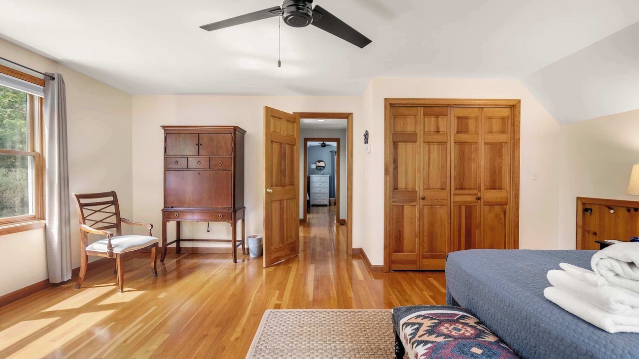 Photo of Bedroom in East Orleans