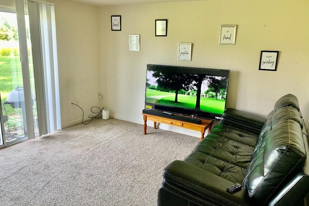 Photo of Livingroom in Middle River