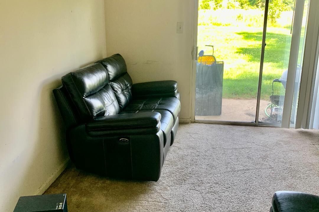 Photo of Livingroom in Middle River