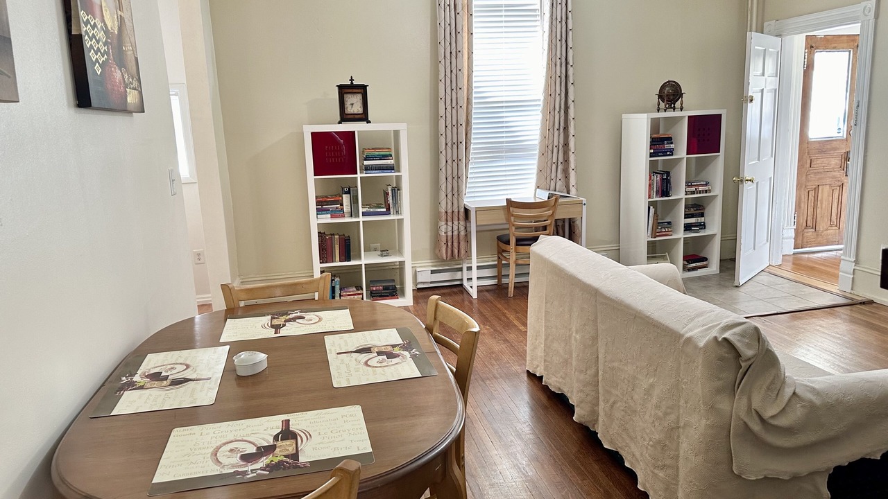 Photo of Livingroom in Rivermont