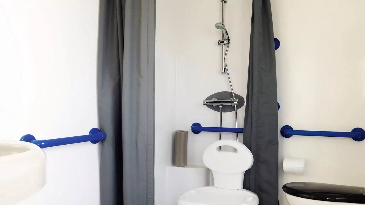 Photo of Bathroom in Grues