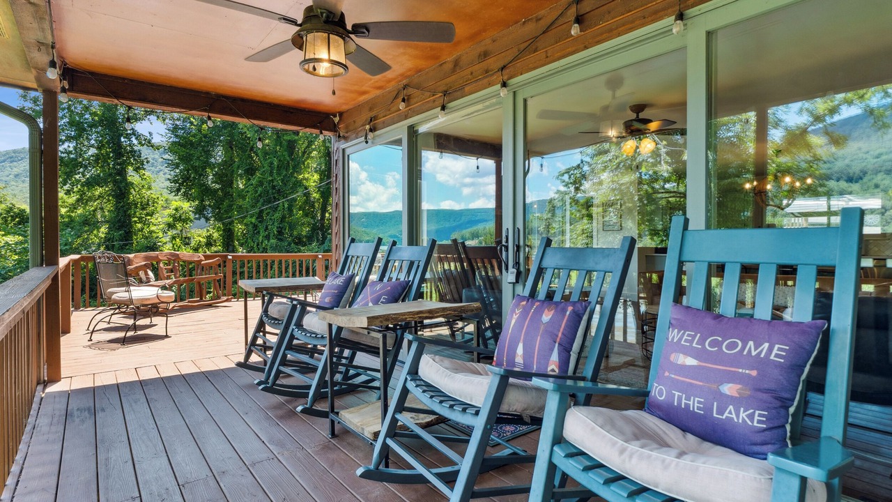 Photo of Patio Balcony in Whiteside