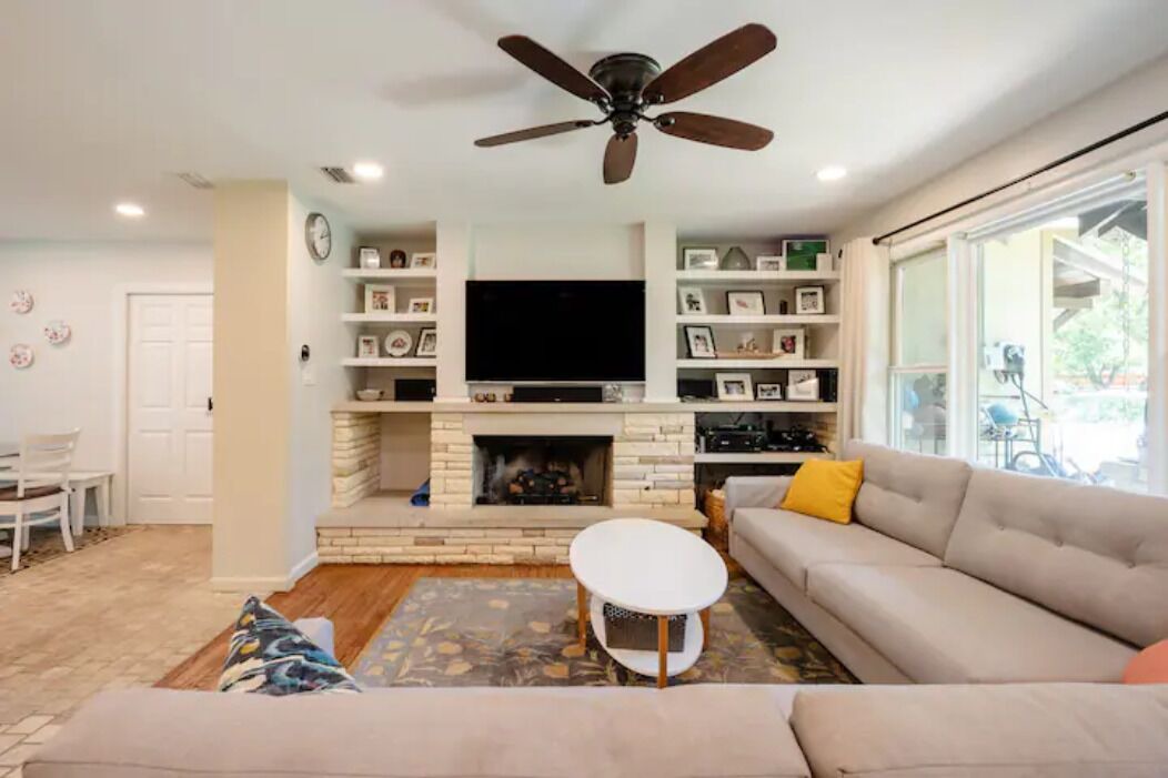 Photo of Livingroom in Zilker