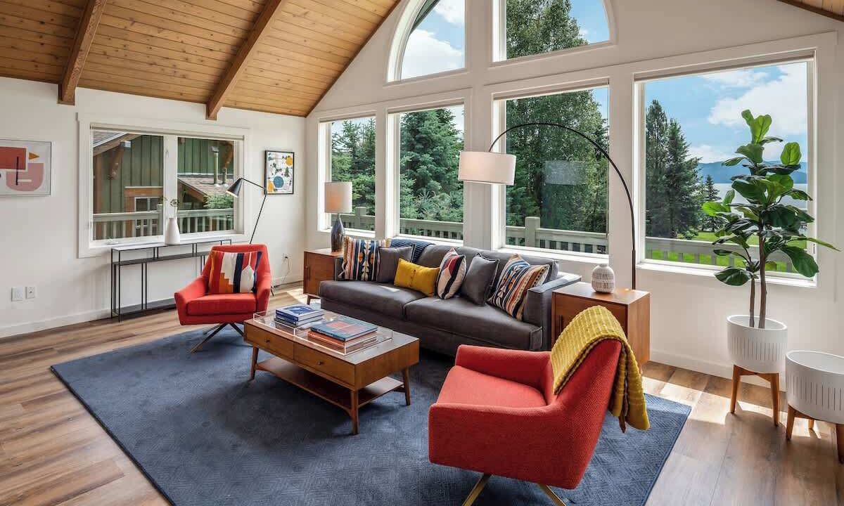 Photo of Bedroom in Sandpoint