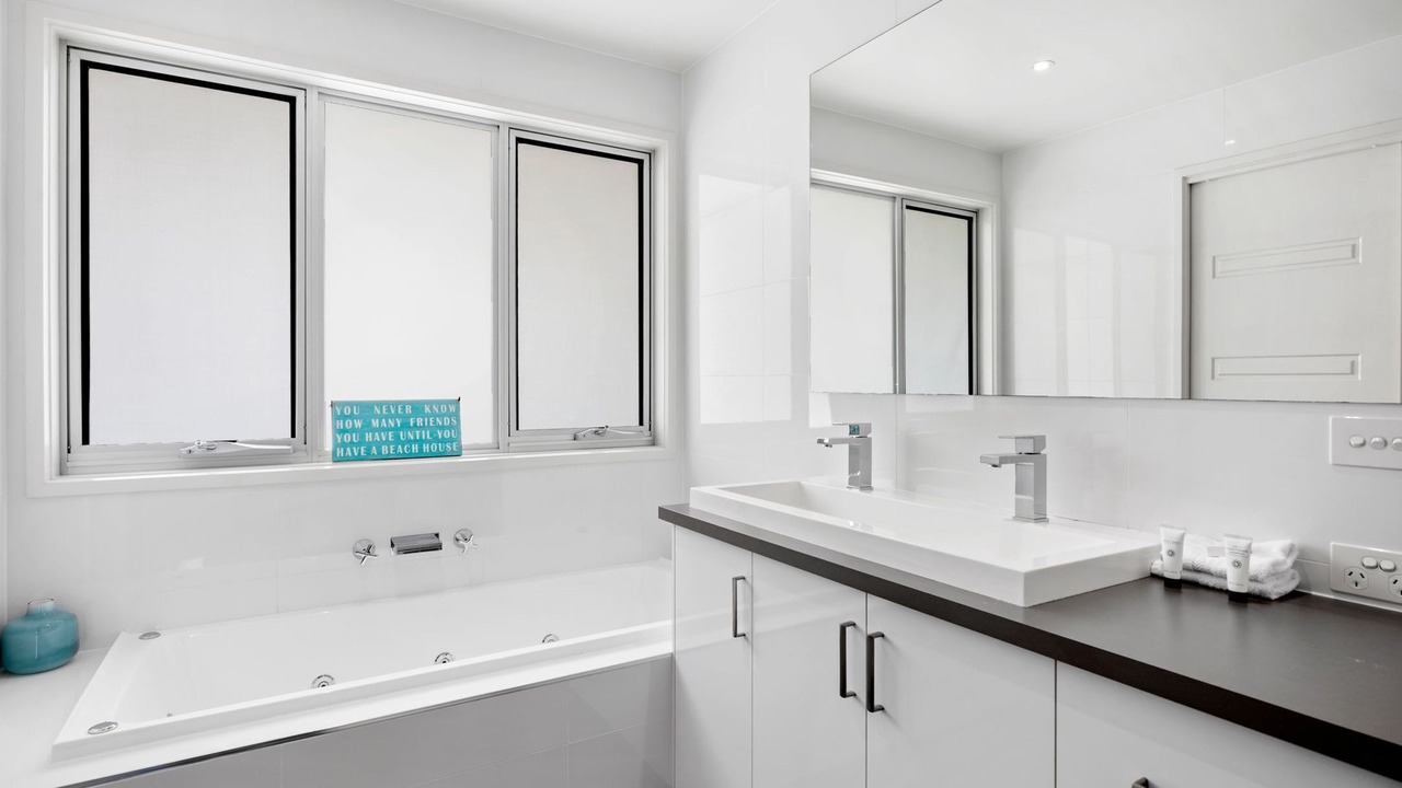 Photo of Bathroom in Torquay