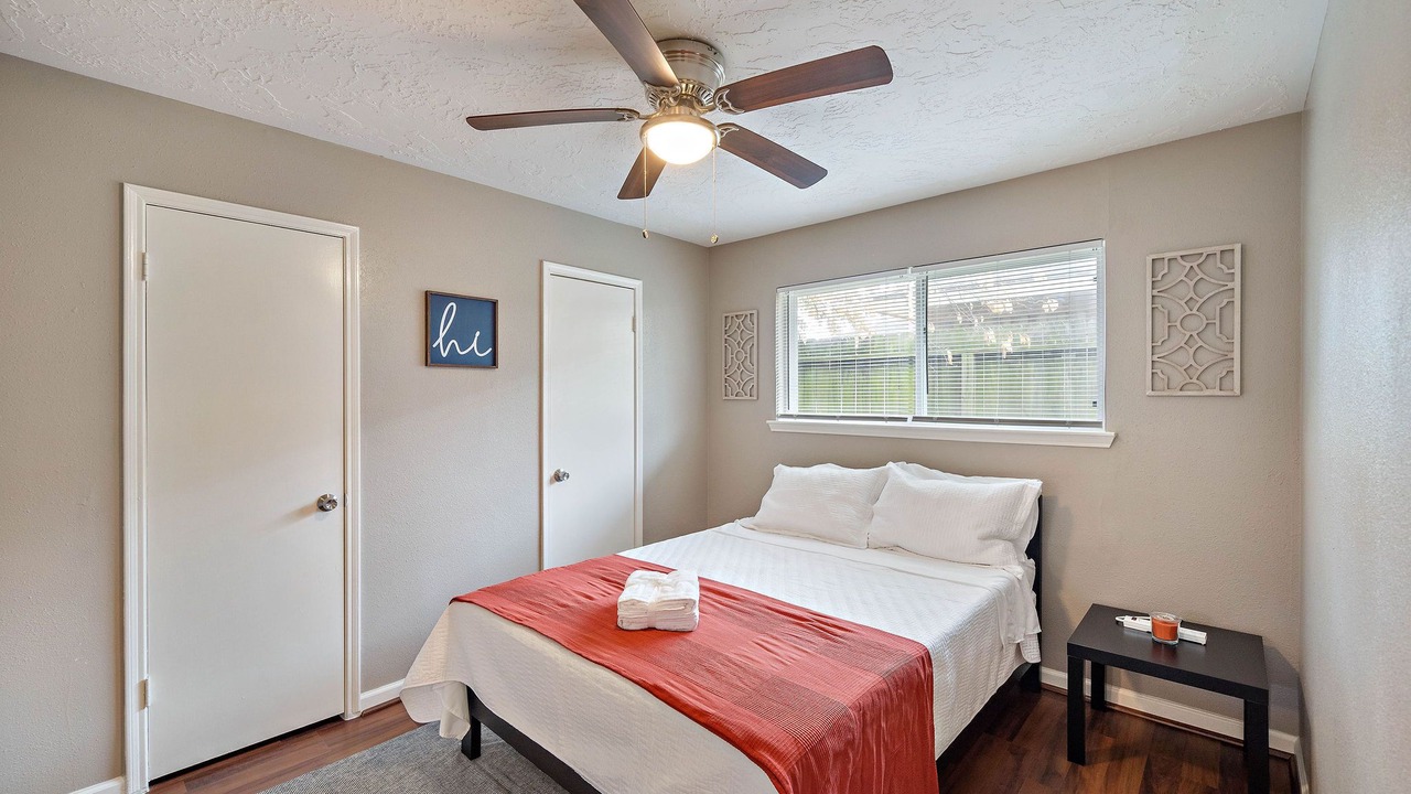 Photo of Bedroom in Greater Fondren Southwest