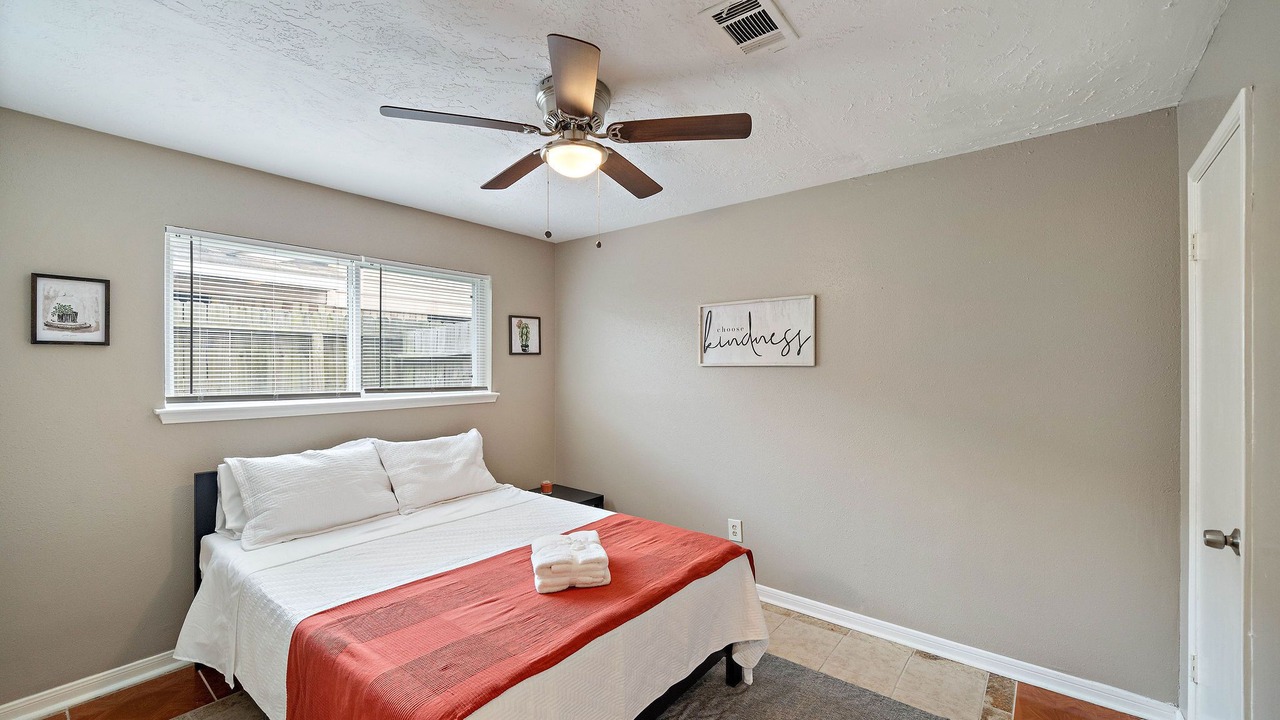 Photo of Bedroom in Greater Fondren Southwest