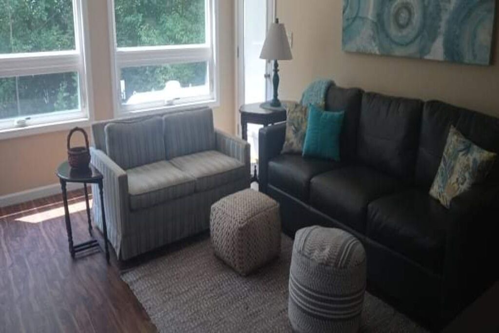 Photo of Livingroom in Pymatuning Central