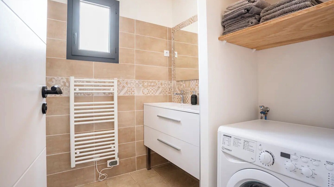 Photo of Bathroom in Saint-Martin-d'Ardeche