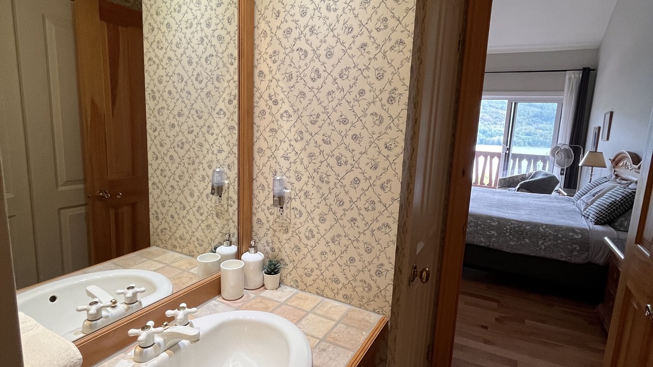 Photo of Bedroom in Mont-Tremblant