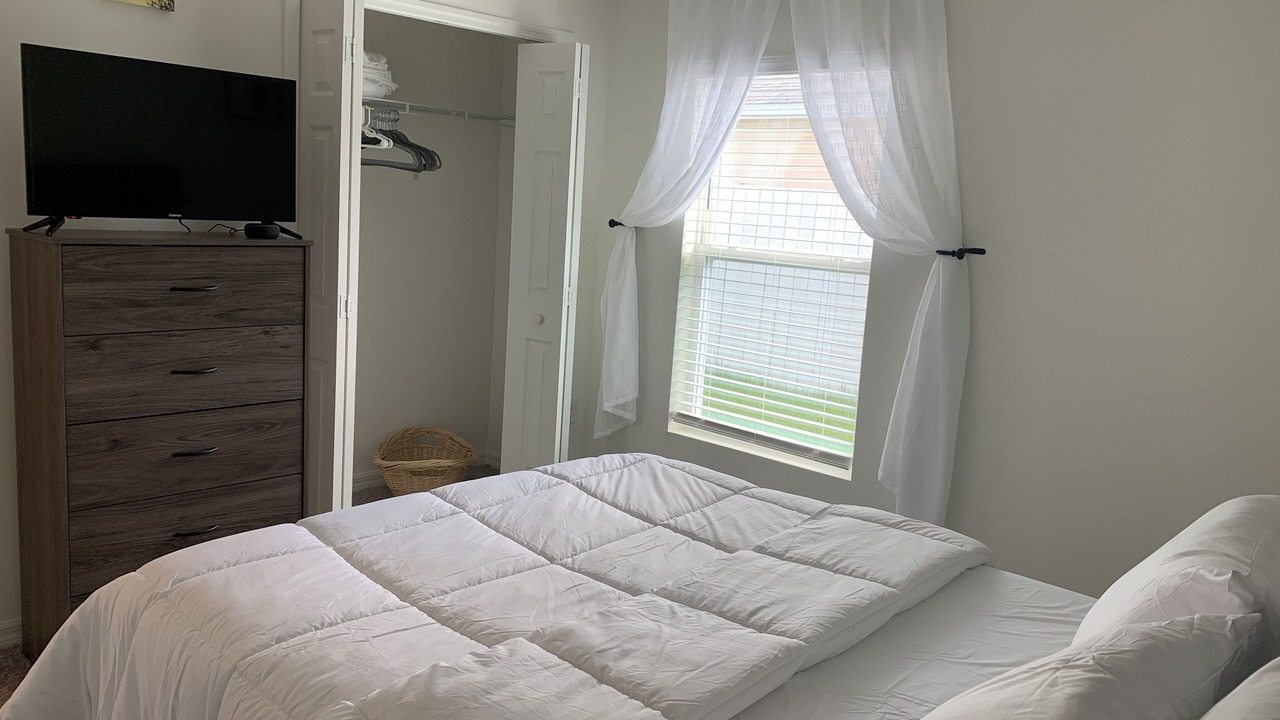 Photo of Bedroom in Fedhaven