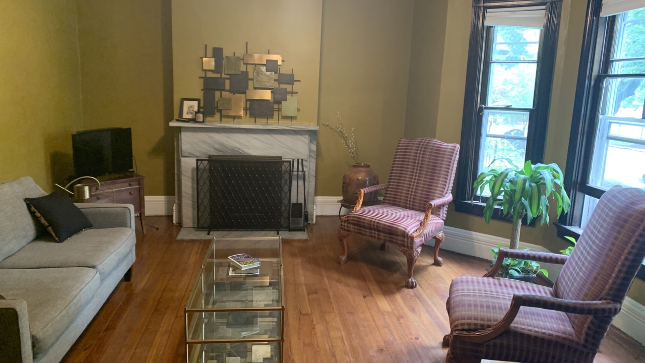Photo of Livingroom in Pullman