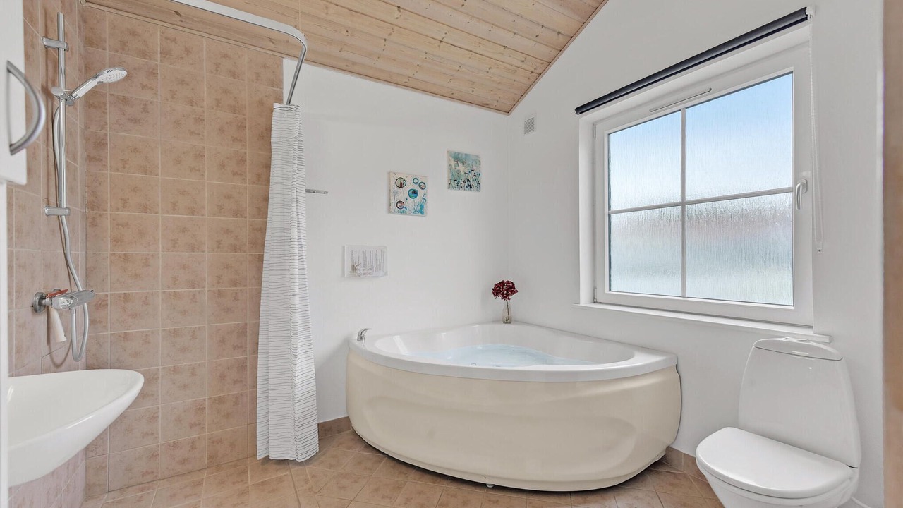 Photo of Bathroom in Grasten