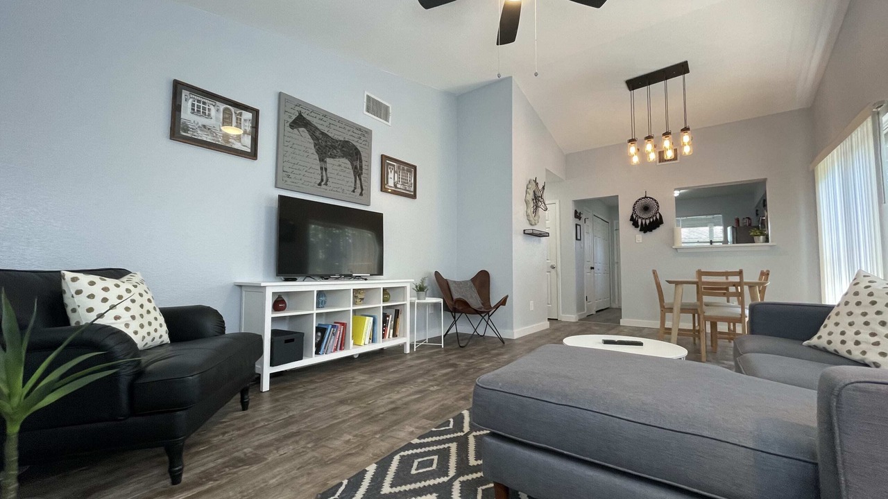 Photo of Livingroom in Cherry Creek