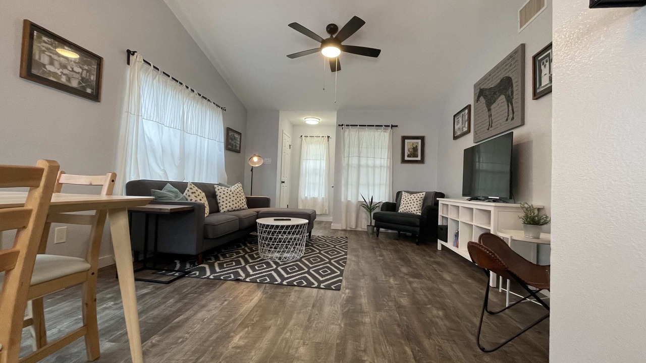 Photo of Livingroom in Cherry Creek