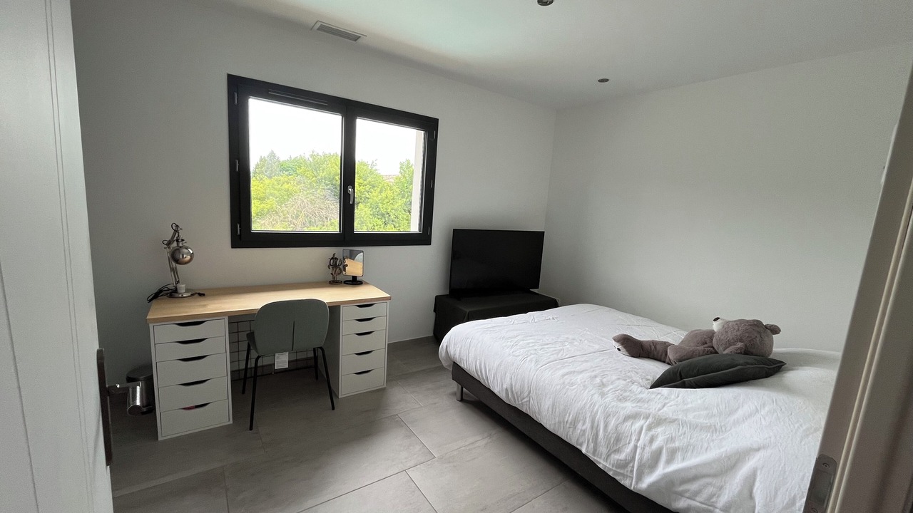 Photo of Bedroom in Camaret-sur-Aigues