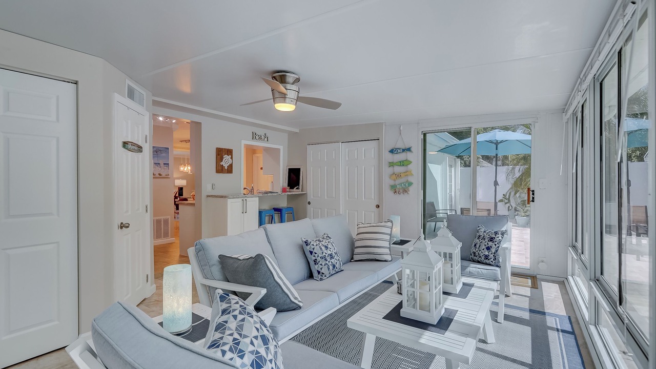 Photo of Livingroom in Coral Brook