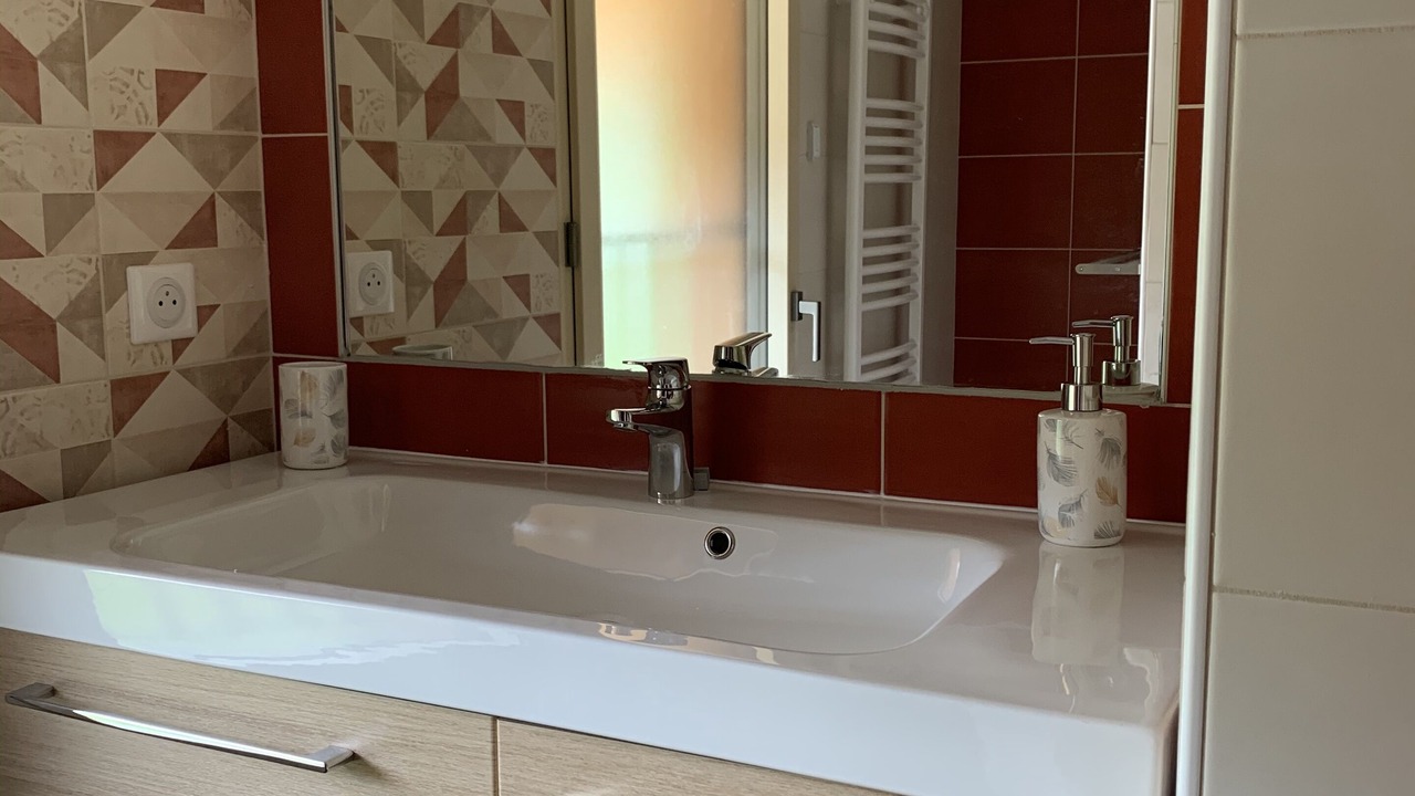 Photo of Bathroom in Vitrac