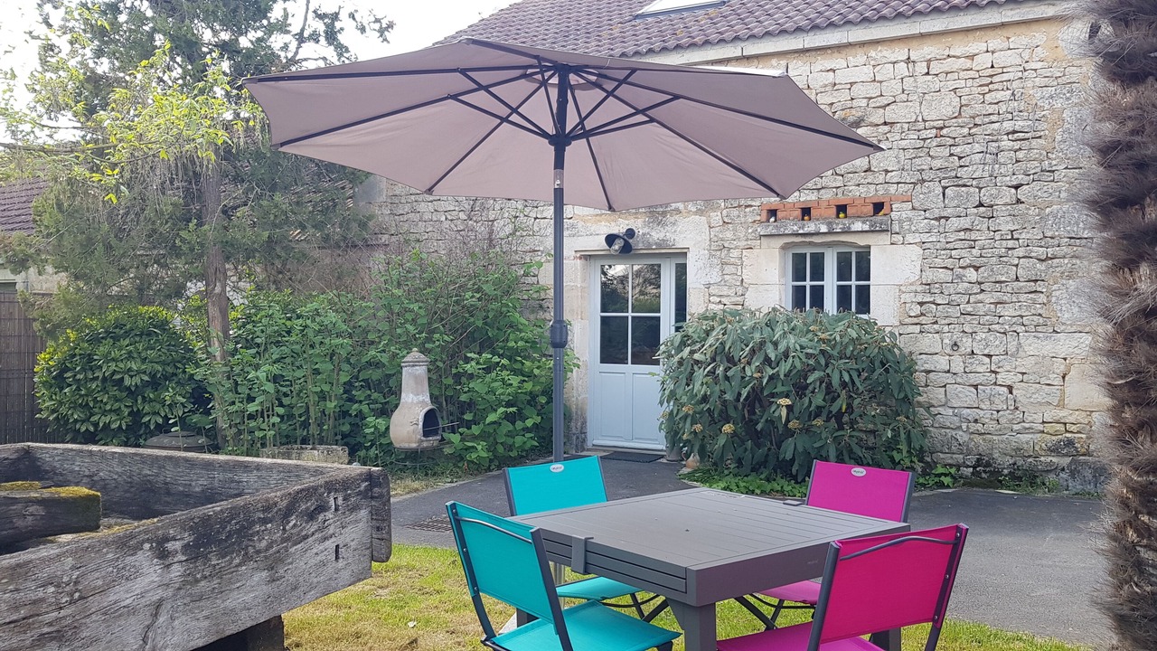 Photo of Outdoor in Nalliers