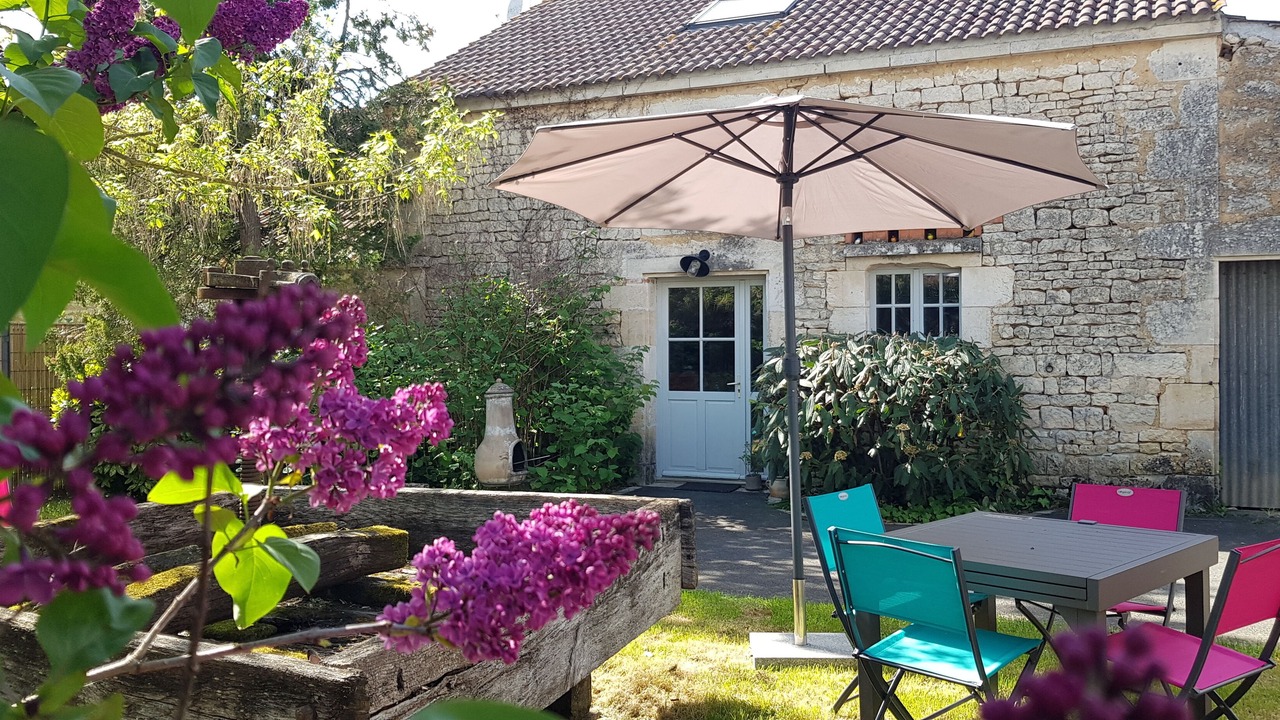 Photo of Outdoor in Nalliers