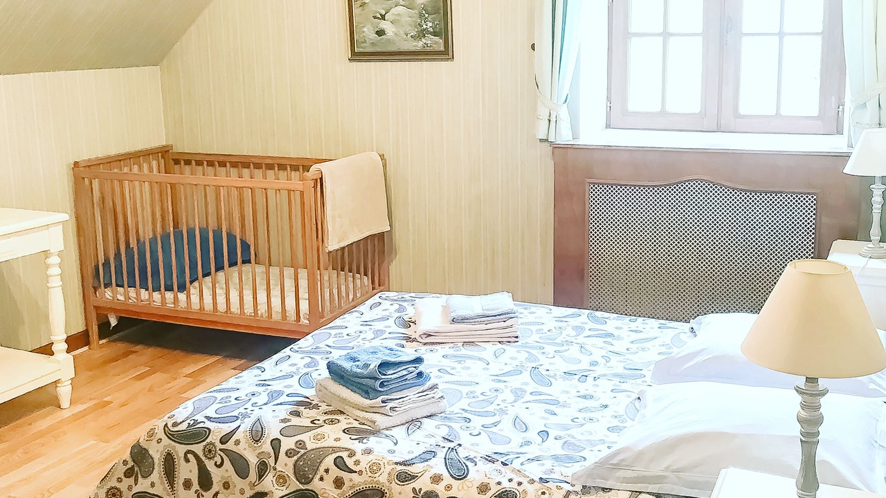 Photo of Bedroom in Chatel-Censoir