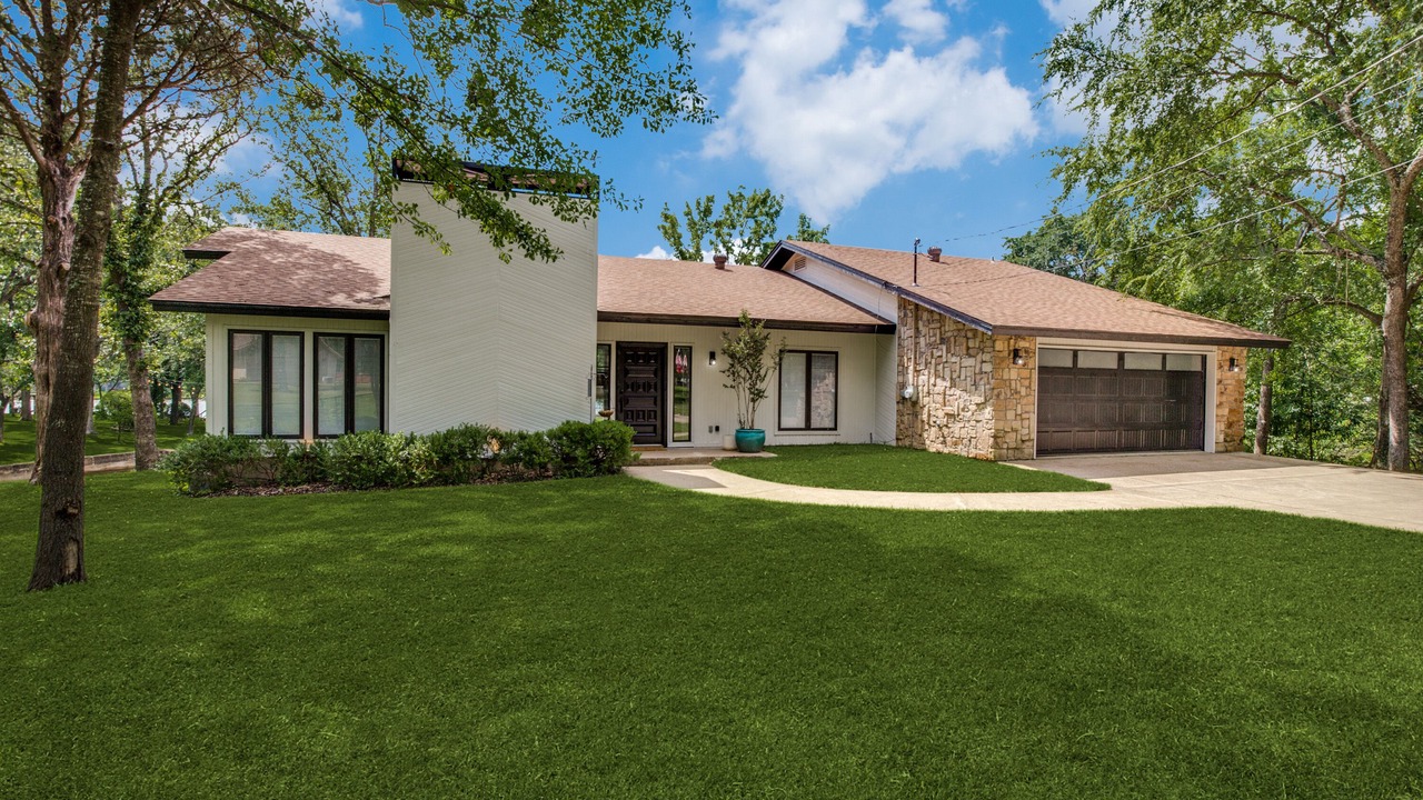 Photo of Outdoor in Carolyn Estates