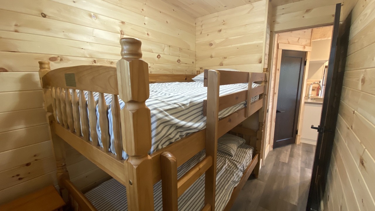 Photo of Bedroom in Mapleton
