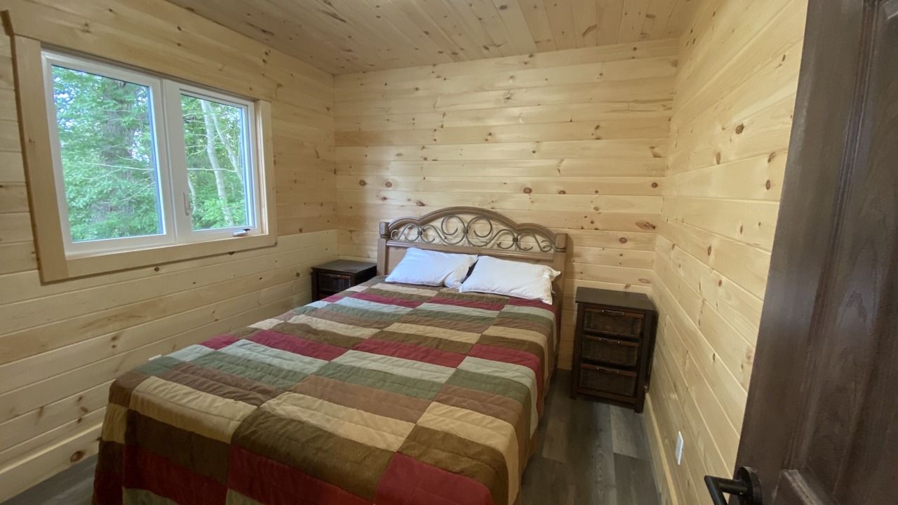 Photo of Bedroom in Mapleton