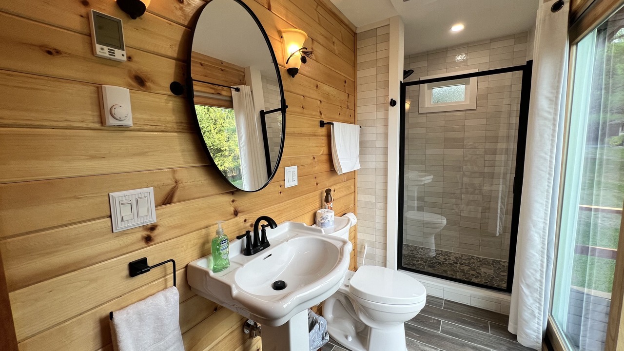 Photo of Bathroom in Town of Webb