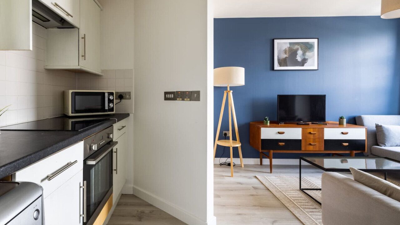 Photo of Others in De Beauvoir