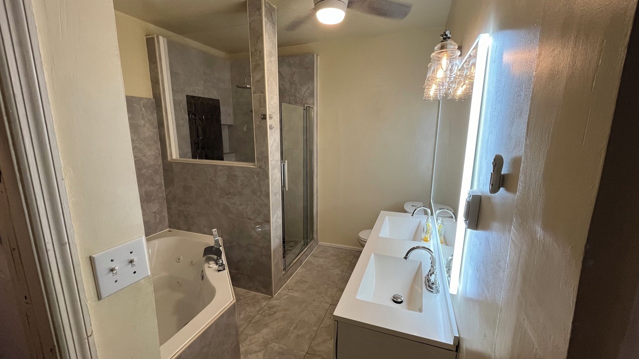 Photo of Bathroom in Lithonia