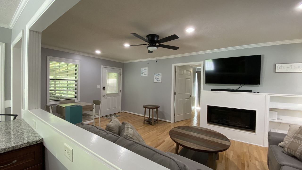 Photo of Livingroom in Harrison